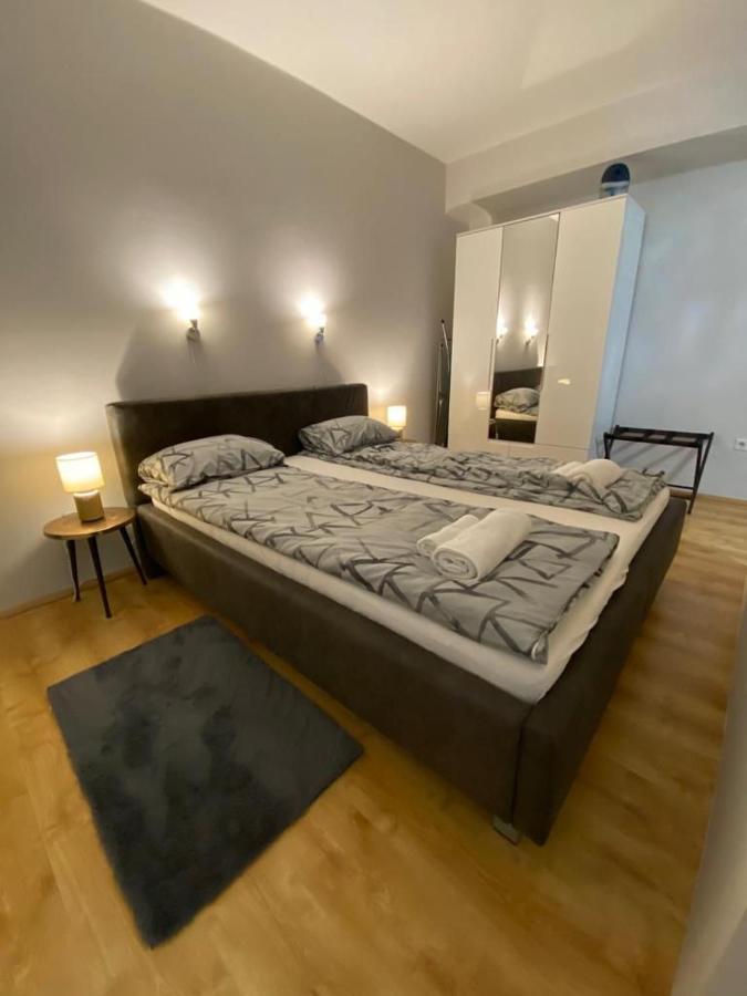 H & A Suite Synagogue Budapest Extérieur photo